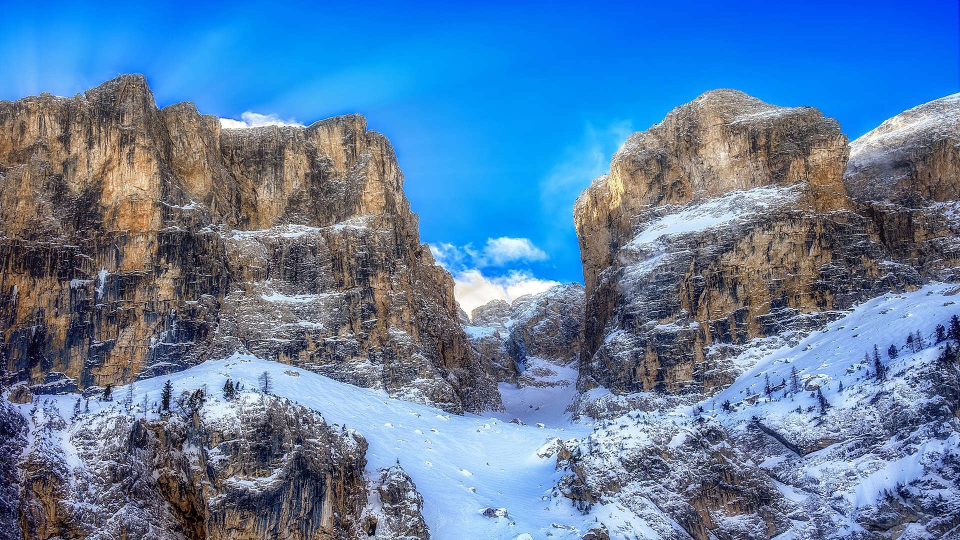 爆冷之夜！波兰黑马力压塞维利亚，强势挺进欧冠八强